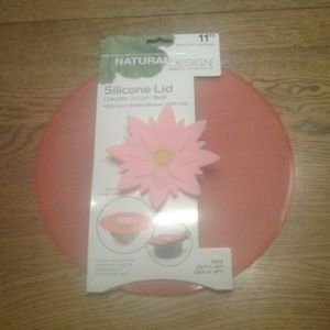 Natural Design silicone lid  NWT $19.00 # 1443